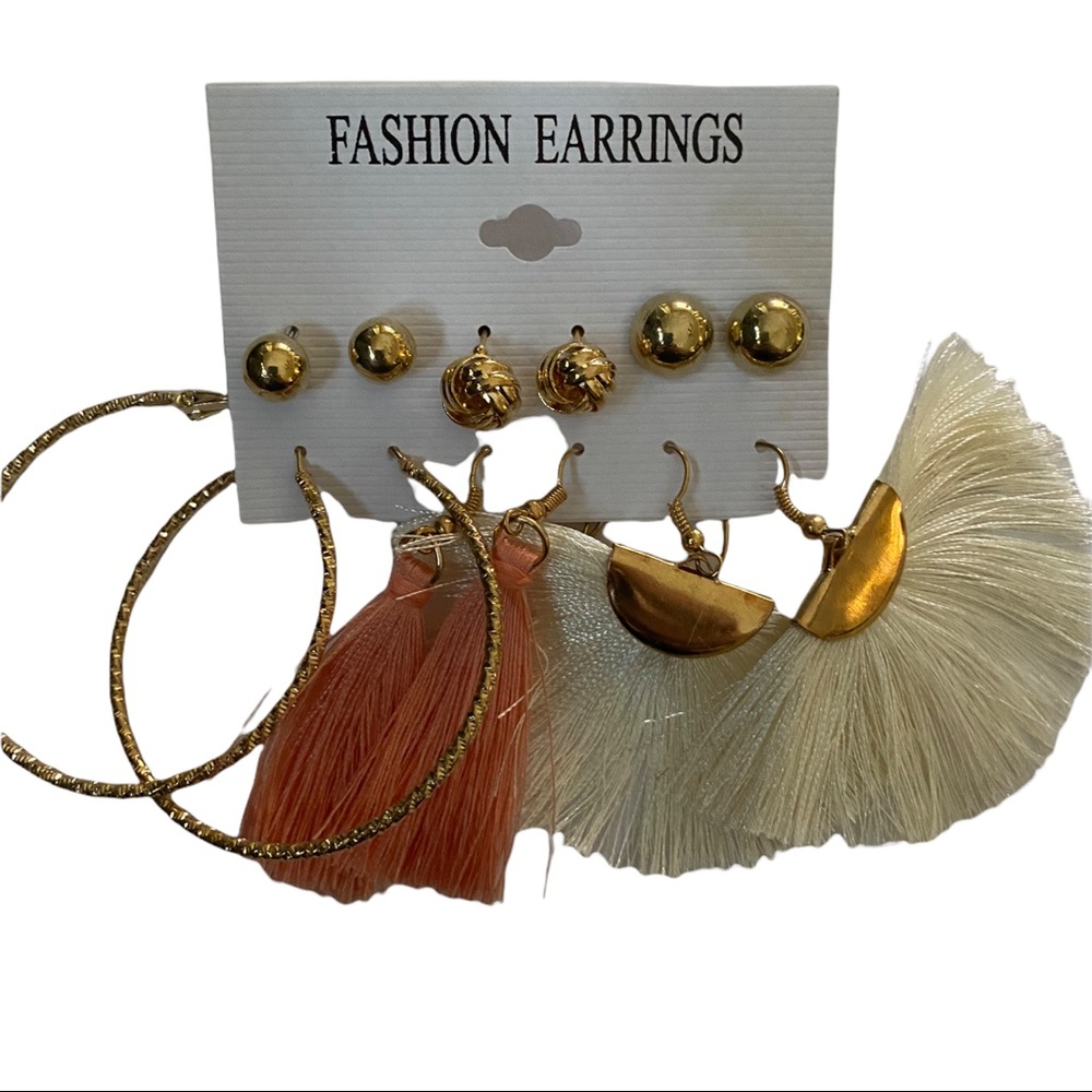 đź’Ą2/$13 Fashion Bug earrings - 6 pairs! - Picture 1 of 1